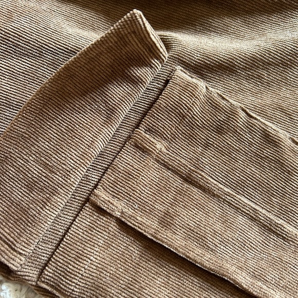 Brown corduroy romper from boutique, never worn - Picture 2 of 5
